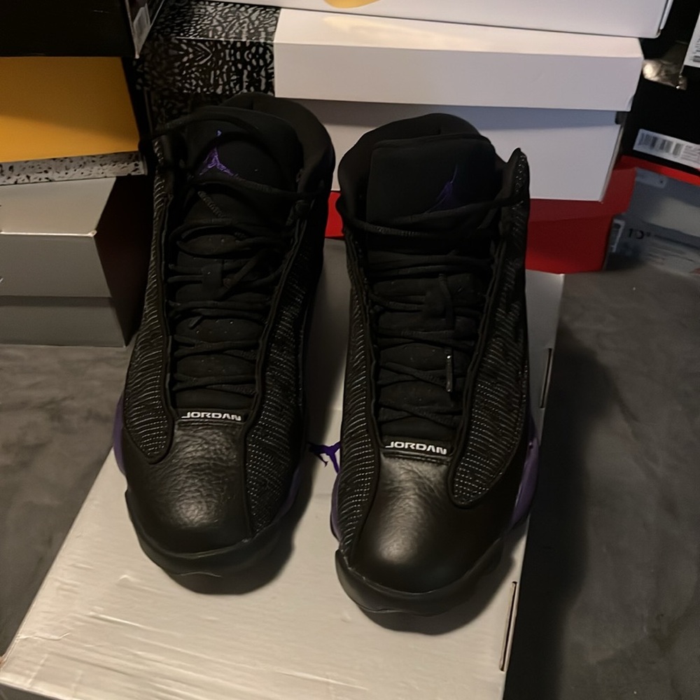 Jordan 13 black/purple